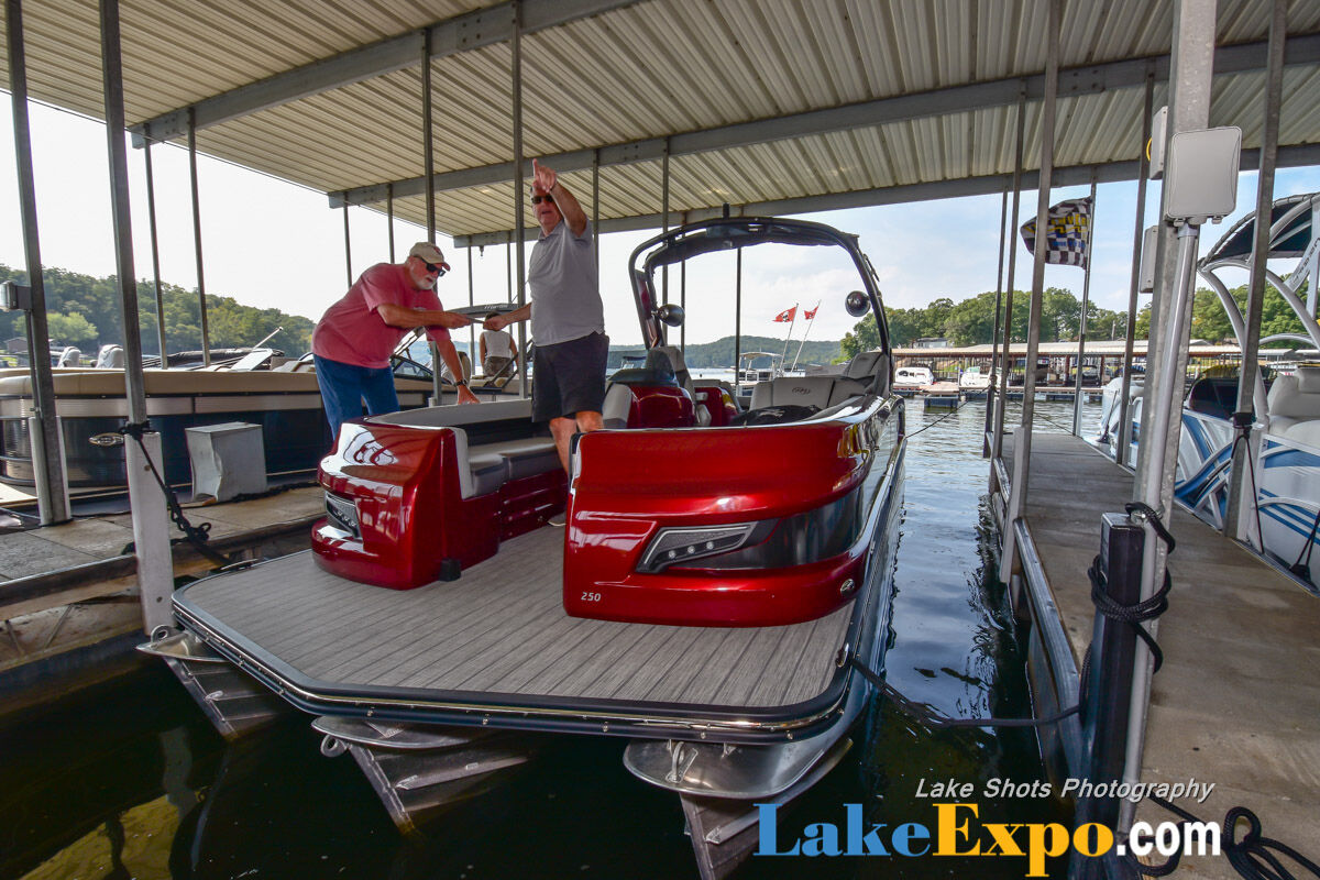 Fall In Water Boat Show-058.jpg